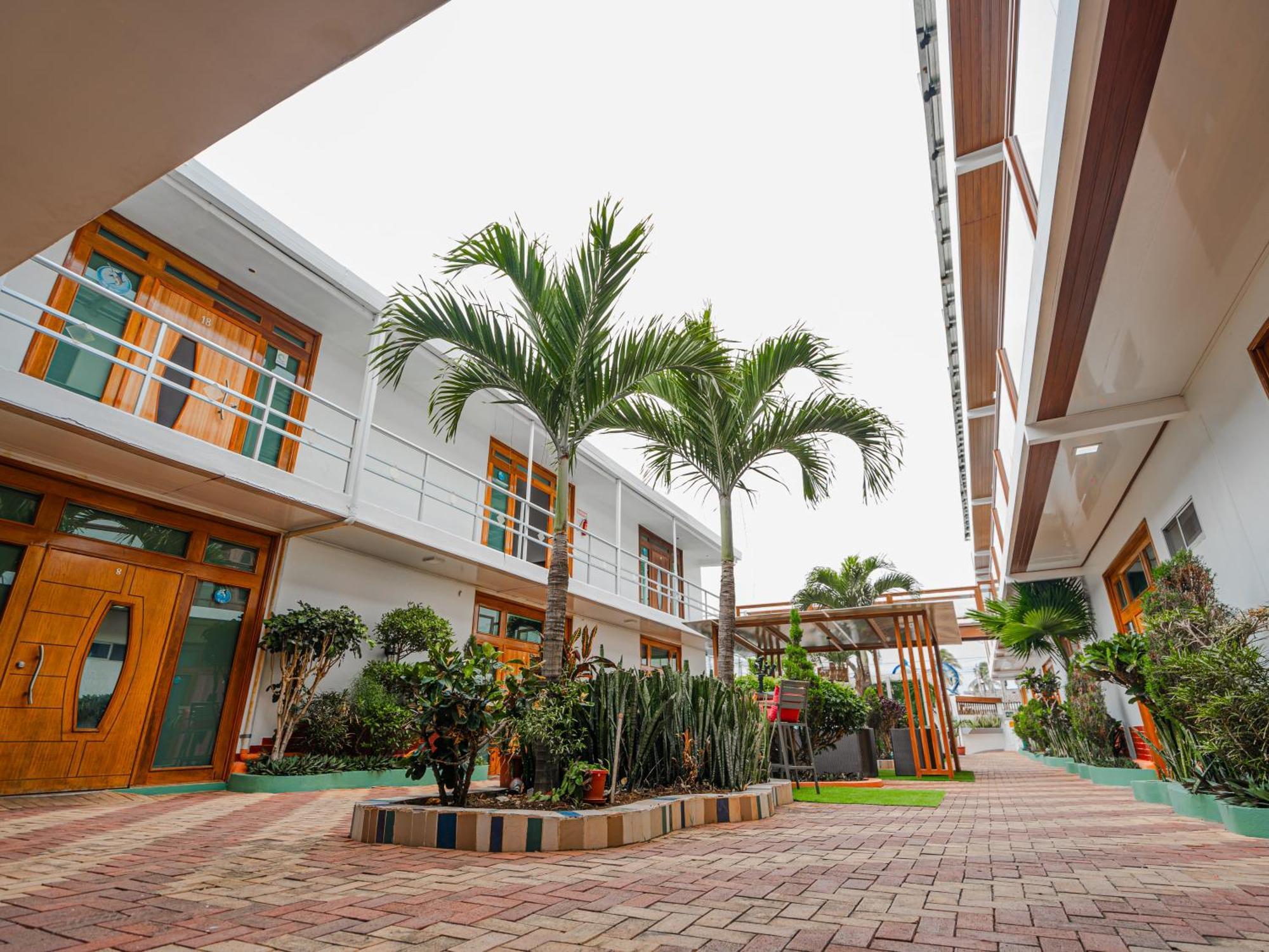 Hotel Blue Marlin Galapagos, &